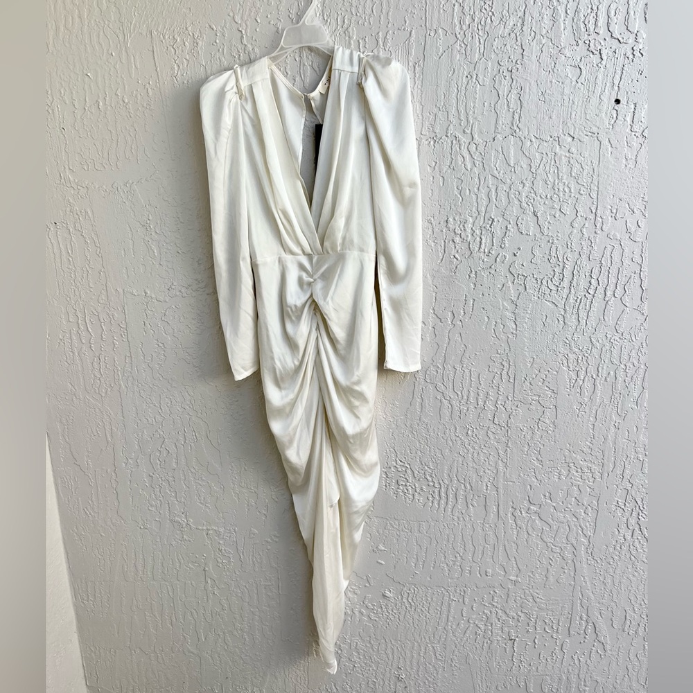 Mable maxi dress with strong sleeves and ruching NWT - Picture 4 of 11